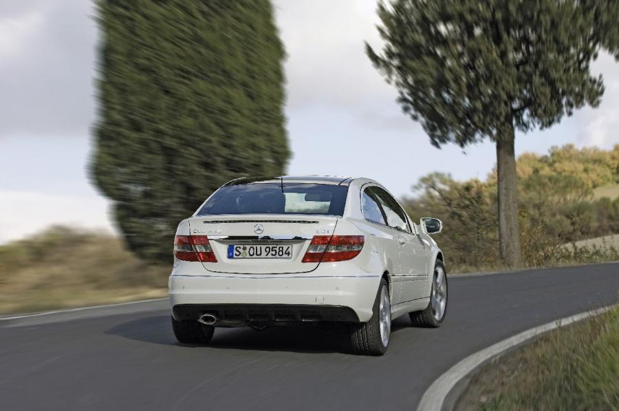  Mercedes-Benz C-Class 2008 года  (фото 21 из 27)